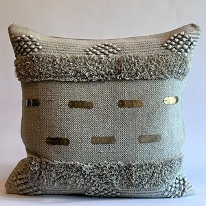 Villa Home Gray Throw Pillow Cover 22 x 22 NWOT